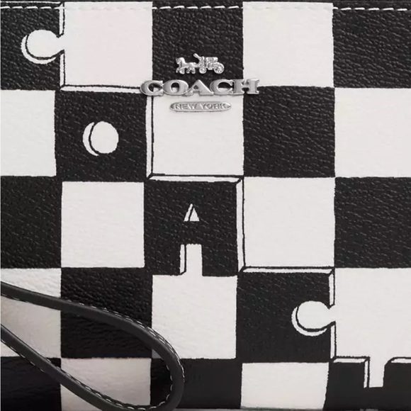 Coach Corner Zip Wristlet With Checkerboard Print - Limited Edition - NWT - Picture 8 of 11